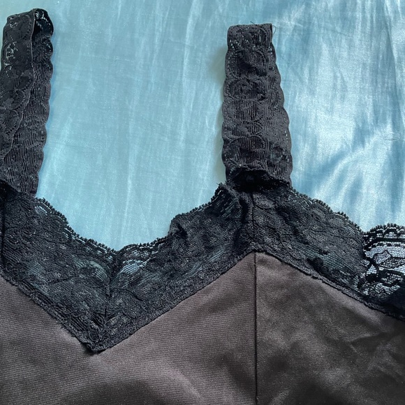 Cute Lace Detail Black Sexy Top - Picture 2 of 5